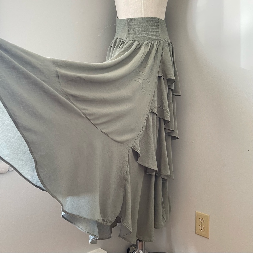 Free People Cottagecore Fairy maxi dress in Sage Green Large NWOT rare color - Picture 8 of 9